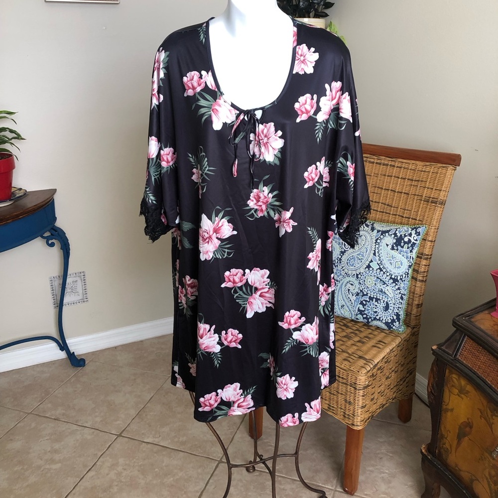 NWOT Floral  & Lace XL Dress